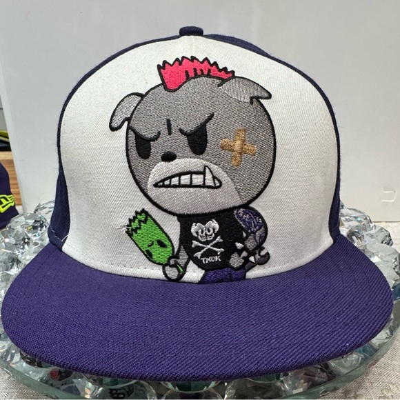 NEW ERA X TOKIDOKI HAT RARE BRUISER BULLDOG SZ: 7 ⅜ 59FIFTY FITTED CAP BRAND NEW
